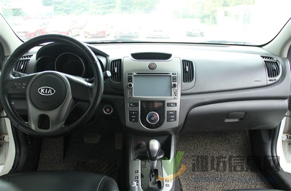 起亞 福瑞迪 2012款 1.6L AT Premium 紀(jì)念版-一鍵啟動,舒適進(jìn)入