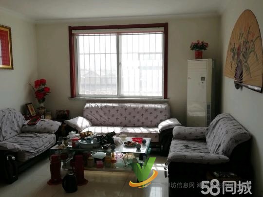 青城龍都新苑3室2廳1衛(wèi)附房16平