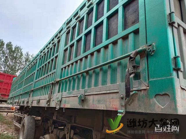 13米長2.8米寬1.7米高二手花籃側翻半掛車