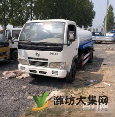 廠家定制各品牌3至30噸灑水車加油車,油罐車