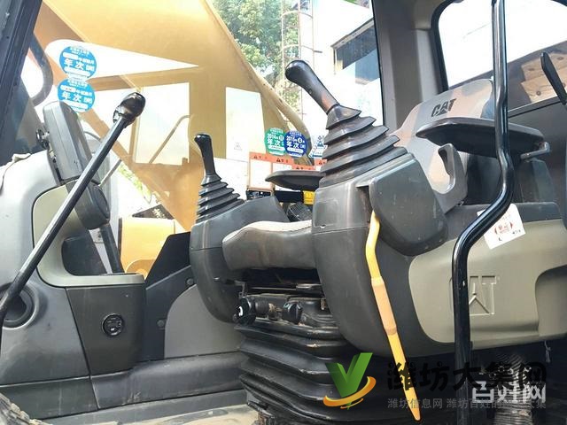 卡特320D二手挖掘機，車況精品，支持按揭包送