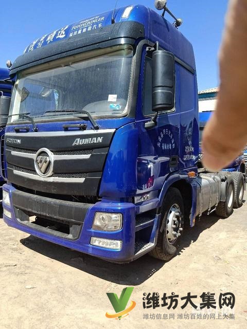 濰坊出售18年國五歐曼雙驅輕體牽引車價格21萬！