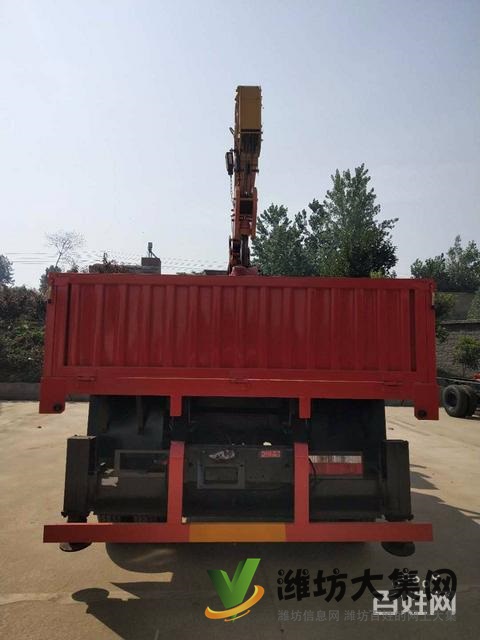 重汽王牌隨車吊 首付2萬提回家