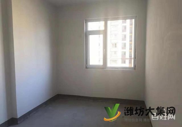 萬達北現房5500 御景苑!152平!4室!客廳