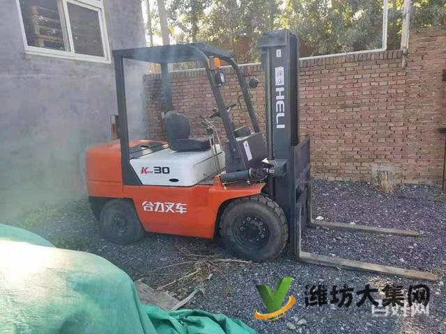 個(gè)人低價(jià)急售三臺(tái)合力叉車(chē)3噸3.5噸4噸