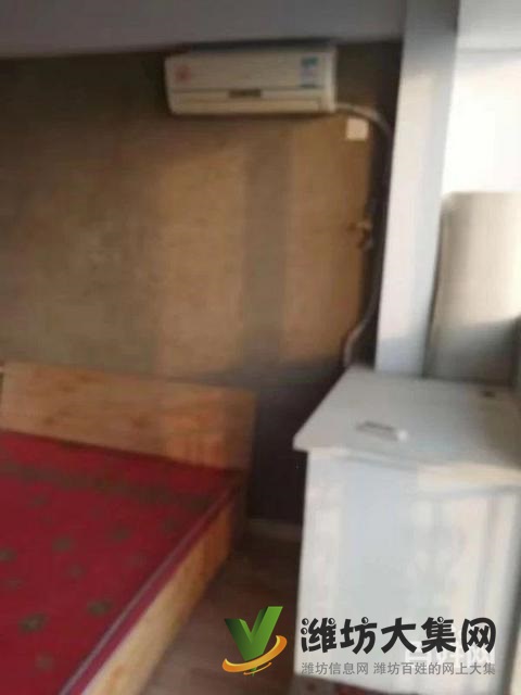 人民醫(yī)院近 新華小學 泰華領域 南向帶租精裝公寓40平 急售