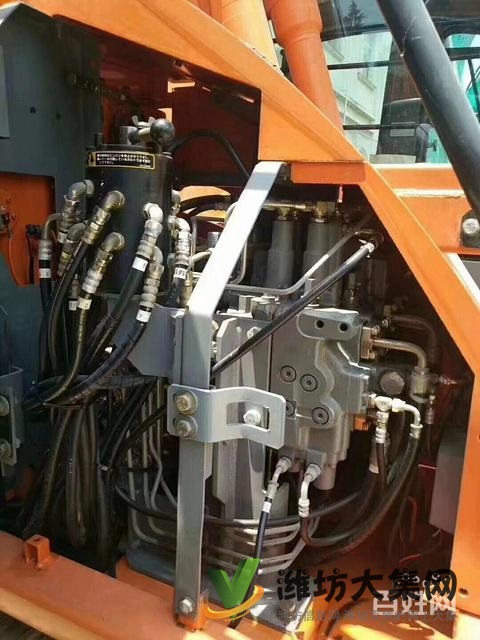 日立135原版車況二手挖掘機(jī)性能免檢價格便宜