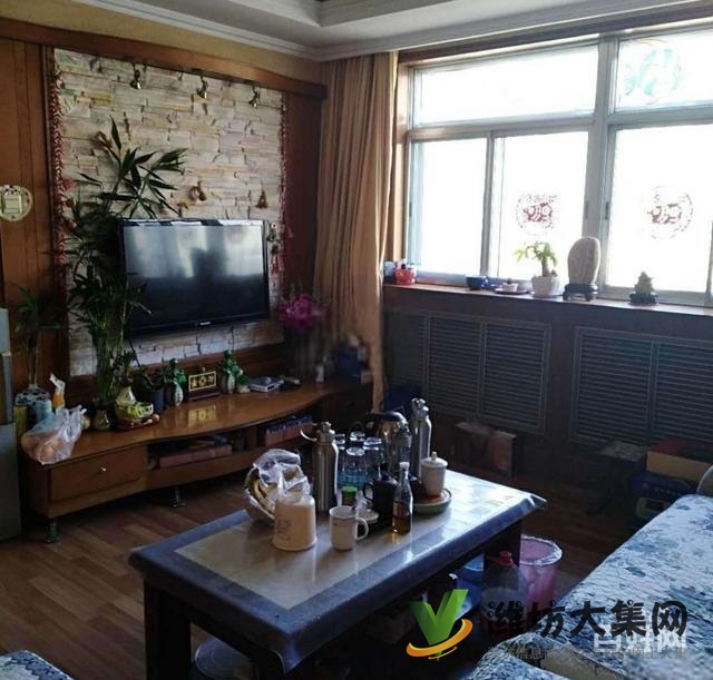 新華單位房交運小區(qū)五樓帶外置閣樓精裝三室朝陽即買即