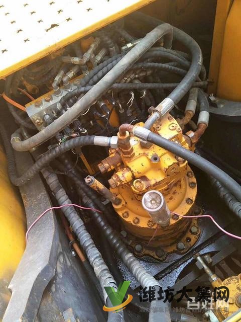 三一215二手挖掘機(jī)原版車況性能強(qiáng)勁物美價(jià)廉