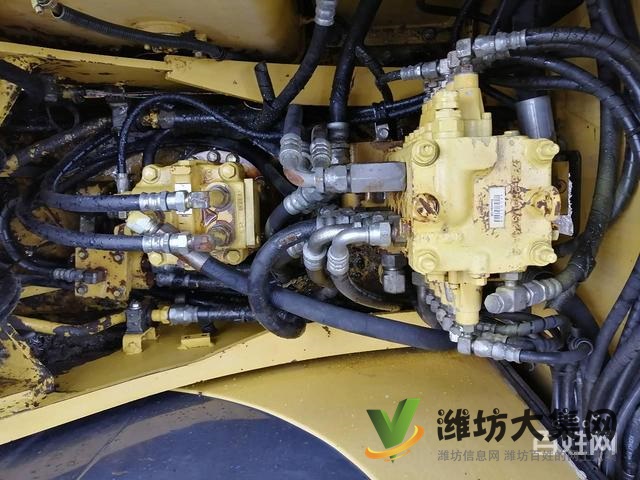 精品原裝進(jìn)口,二手挖掘機(jī),小松60-7