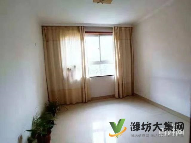 臥龍社區(qū)1樓帶園便宜出售 普通住宅 中等裝修