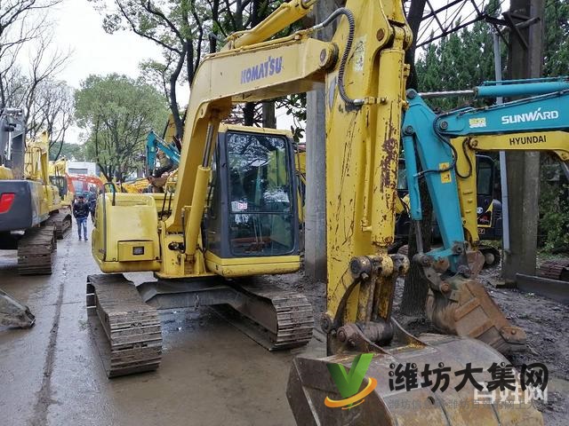 精品原裝進口，二手挖掘機，小松60-7