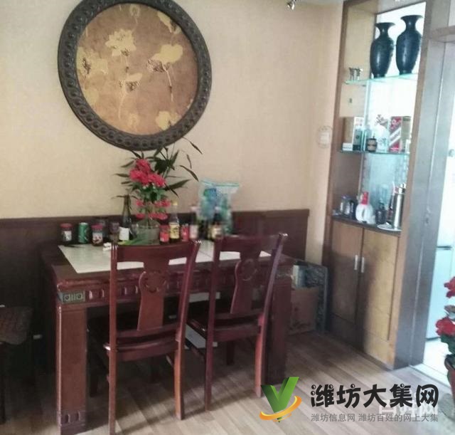 新華單位房交運小區(qū)五樓帶外置閣樓精裝三室朝陽即買即