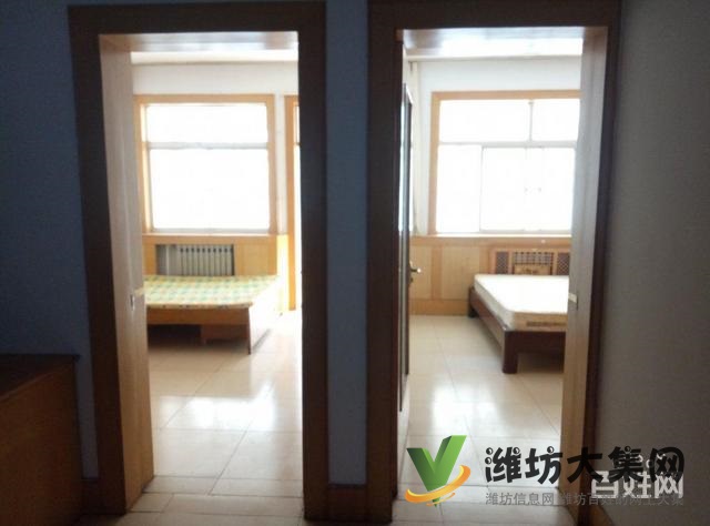 健康街工商局宿舍新華學校近多層2樓90平米標準三室