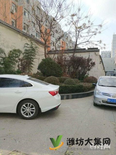 濰州路華城近多層帶電梯三室精裝修