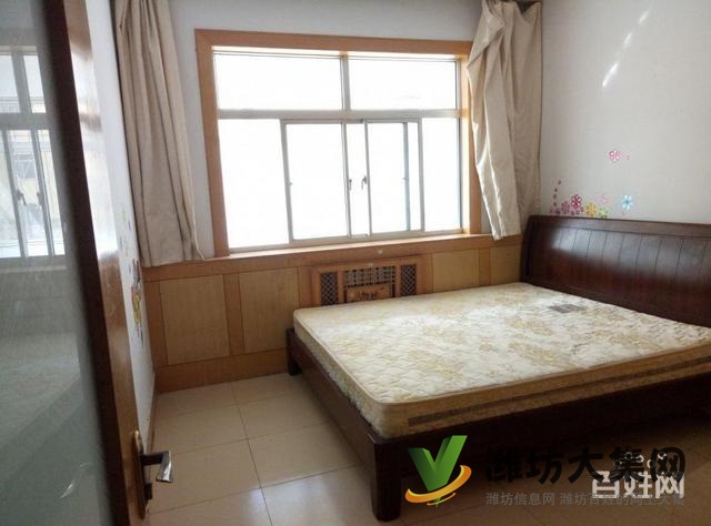 健康街工商局宿舍新華學校近多層2樓90平米標準三室