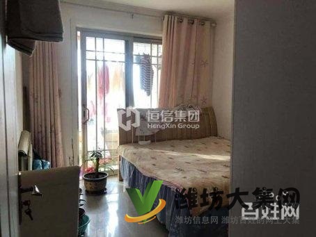 仁和盛庭小區市直機關幼兒園 與錦華一墻之隔公園里的家國企大盤