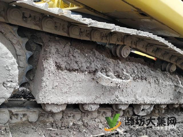 濰坊出售精品小松220-8二手挖掘機(jī)