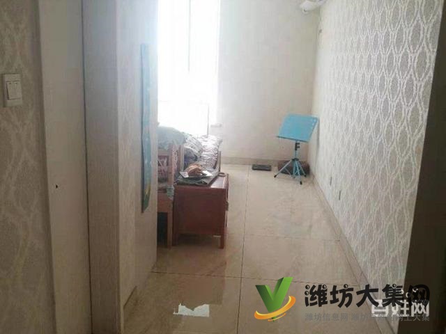 大有公館3室2廳2衛,電梯房精裝