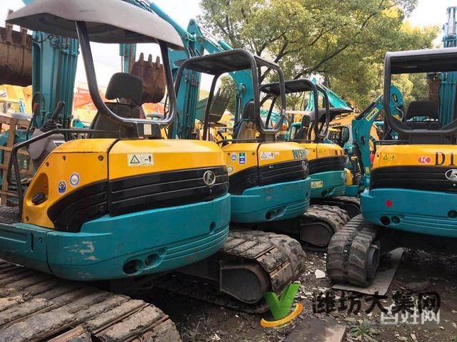 進(jìn)口10、15、20、30、35二手小型挖掘機包郵