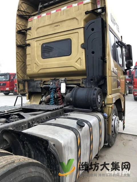 18年2月二手德龍牽引車 550馬力 國(guó)五 雙驅(qū)