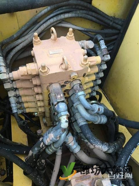 二手小松60-7挖掘機(jī),車(chē)況極品,整車(chē)原版