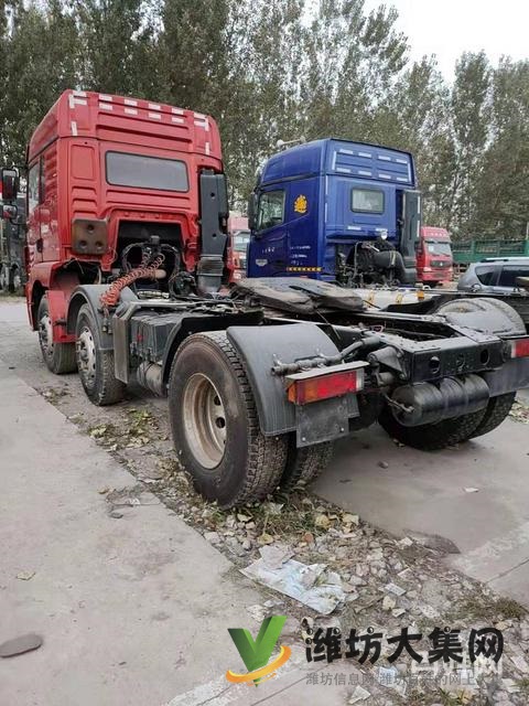 轉(zhuǎn)讓16年二手陜汽德龍牽引車國(guó)4雙導(dǎo)單驅(qū)375馬力