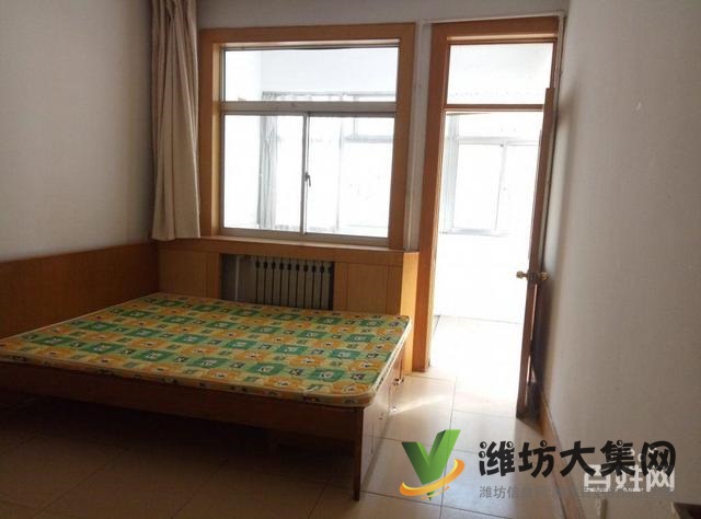 健康街工商局宿舍新華學校近多層2樓90平米標準三室