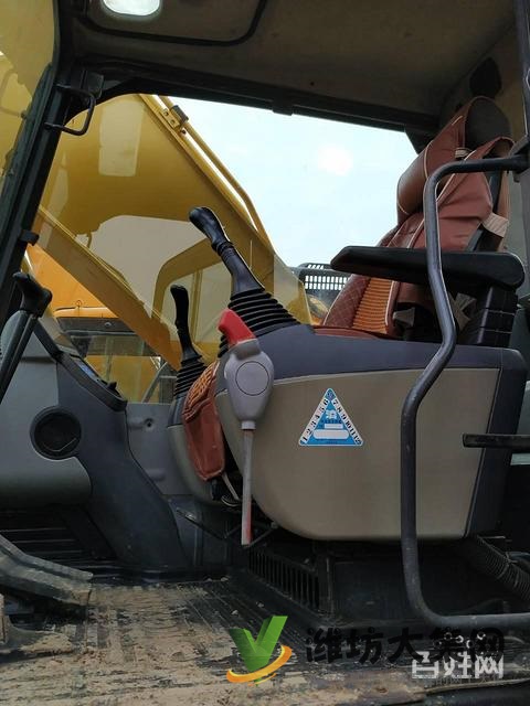 濰坊出售精品小松220-8二手挖掘機(jī)