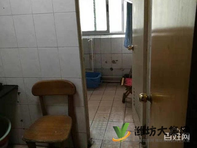 東莊南區(qū)多層2樓3明臥朝陽采光好!地上室一間!設(shè)施齊全