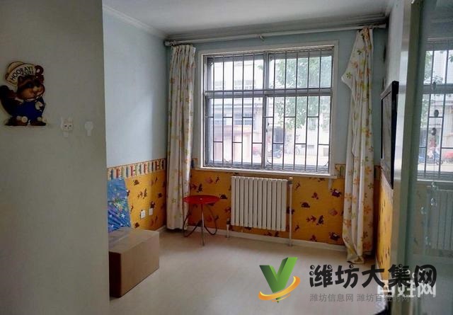 圣榮廣場多層1樓,精裝3室,房東急售,現在僅僅只要