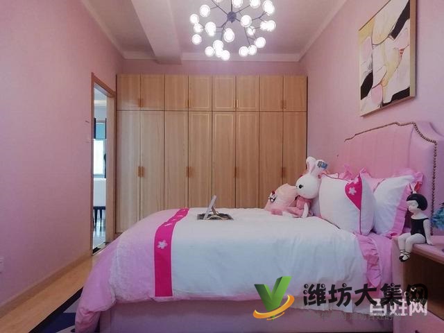 福樂多對(duì)面三友翡翠城精裝修三房?jī)蓮d家電家具齊全僅租12085