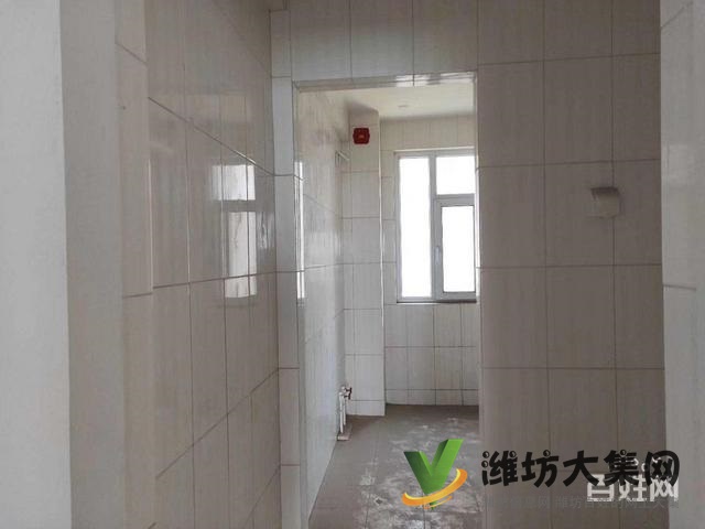 書香苑西,濰亭府特價房4998一口價。僅此一套隨時