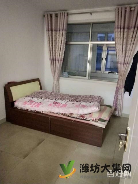 東風街西園小學近多層112平大3室簡單裝修54.8