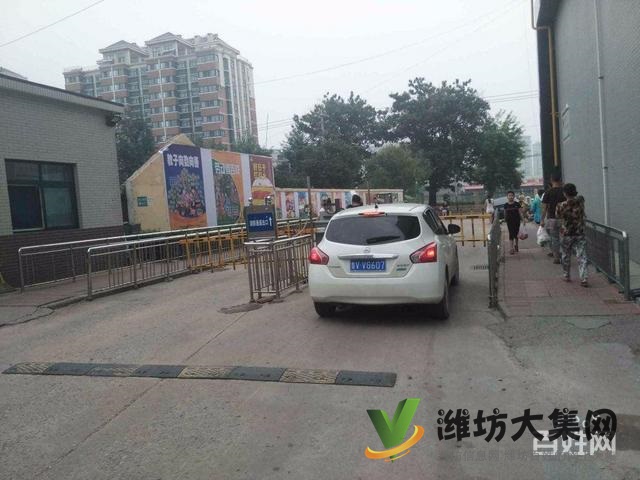 火車站南廣場 中間樓層 婚房精裝未住 有鑰匙隨時看