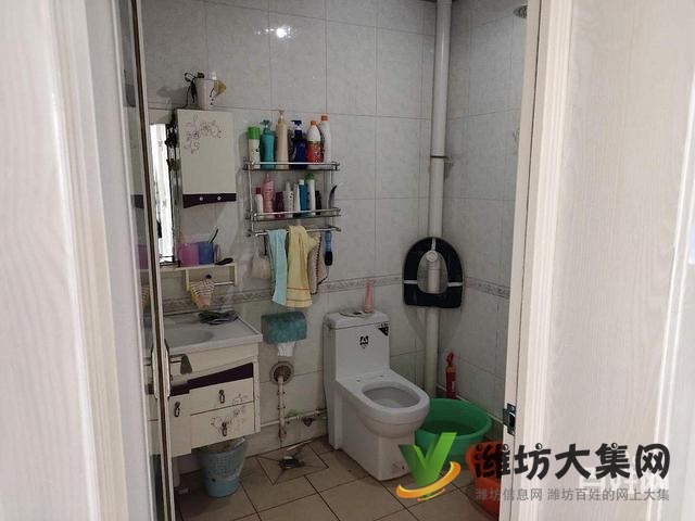 青云御景園 精裝五樓帶車庫低.價(jià)出售