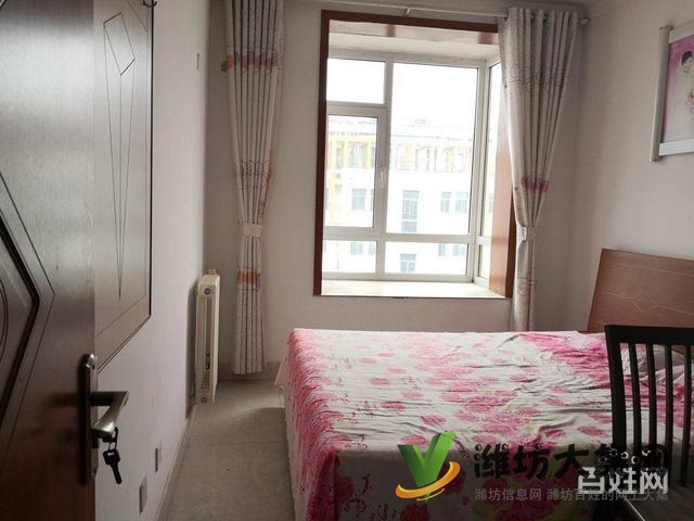 濱河花園近東城雙語學(xué)校 海岳新區(qū) 六室 三室朝陽