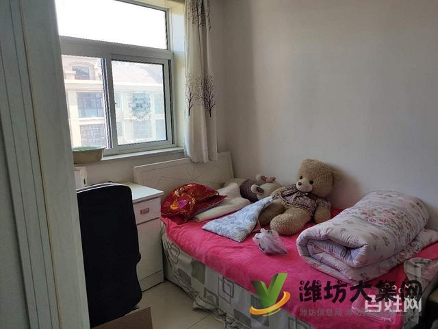 青云御景園 精裝五樓帶車庫低.價(jià)出售