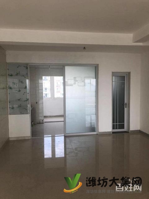 中央世家,三室精裝,家具家電齊全,拎包入住,首次出