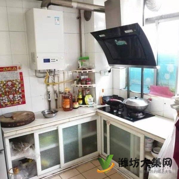 金都花園多層1樓2明臥精裝,然氣供暖,地下室一間