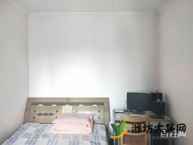 雙實驗 市中心中央御景16樓兩室嗲附房精裝修 證出