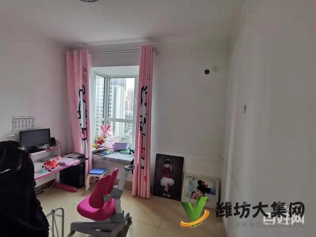 上城國際佳樂家福樂多近茂華公館精裝好房,大客廳朝陽,實景拍攝