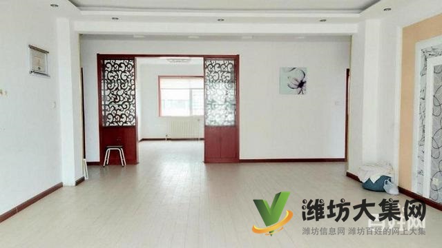 濰城區政府單位房一樓179平帶100平大院子毛坯3