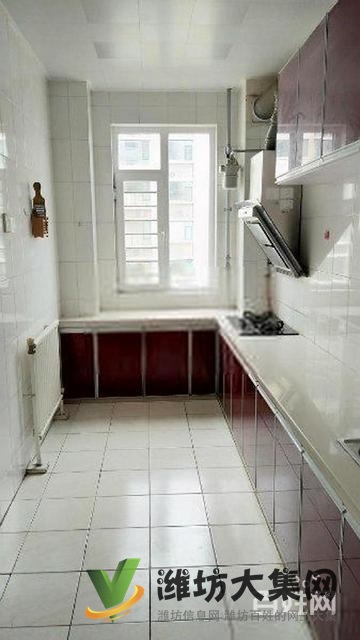 濰城區政府單位房一樓179平帶100平大院子毛坯3