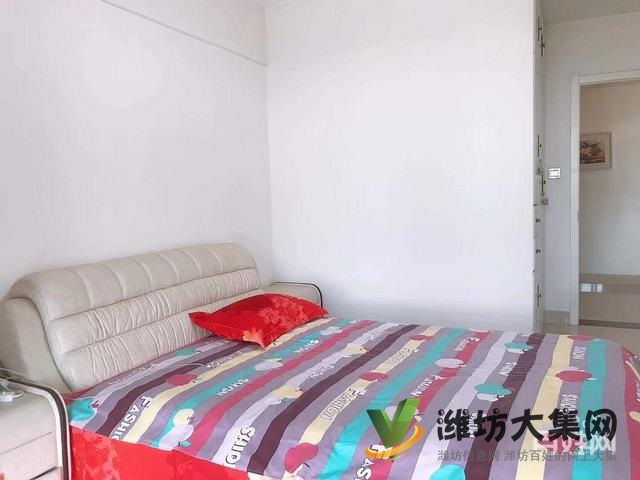 華實(shí)小區(qū) 電梯景觀樓層 精裝修帶全套家電急售