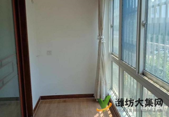 外國語近精裝大H戶型大型社區(qū)物業(yè)好首付低速度手慢無