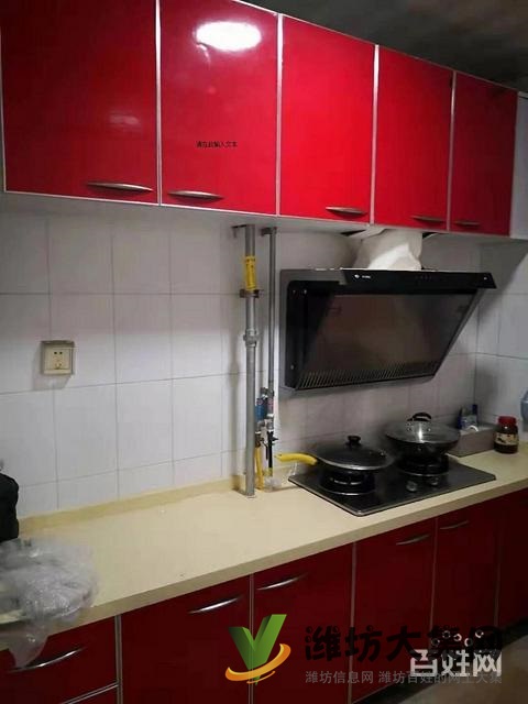 中百大廈對(duì)面新天地購物城100平米南北通透精裝修家