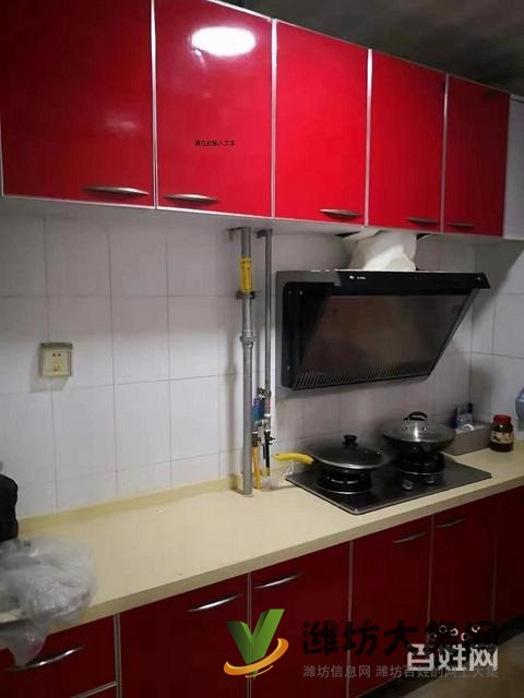 中百大廈對(duì)面新天地購物城100平米南北通透精裝修家