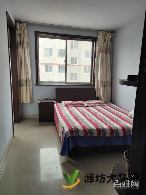 育英家園多層二樓90方精裝三室?guī)к噹斐龆悆H48萬