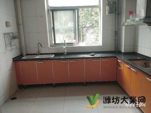 一樓新佳樂家附近 海龍學校 面積大帶大車庫 采光